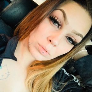 Meet your Posher, Chloe